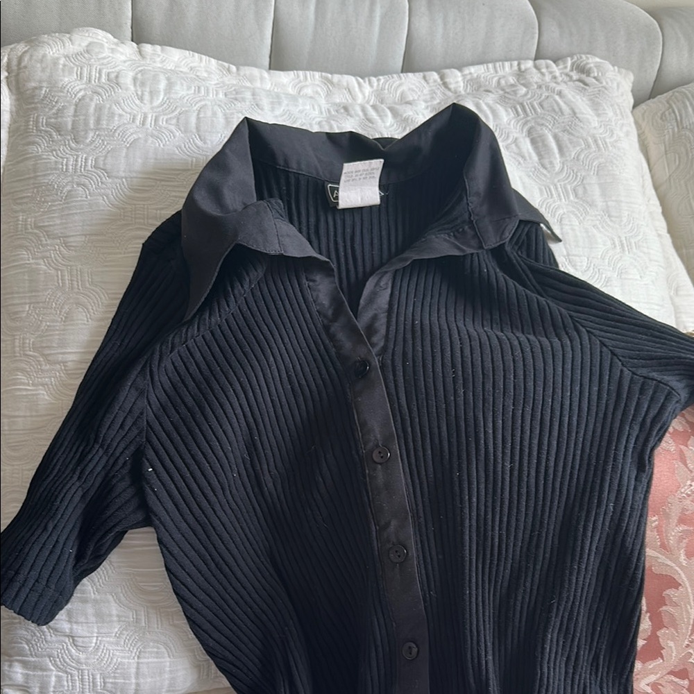 90s/Y2K Black Ribbed Button-Up Shirt